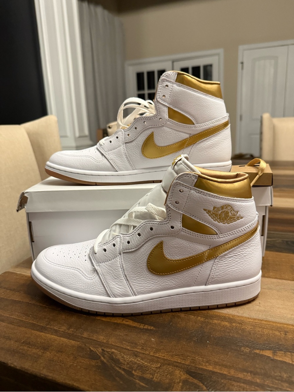 Jordan Air Jordan 1 Retro OG High Top Sneaker White/Gold FD2596-107, M 12.5